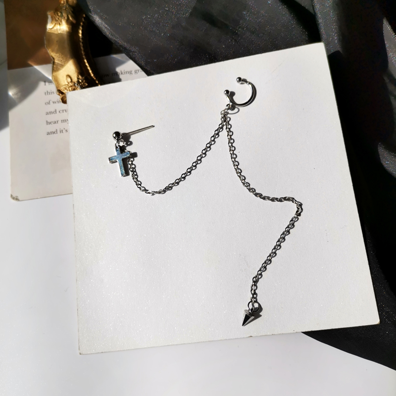 Khuyên Tai Thánh Giá Đơn Giản Cá Tính