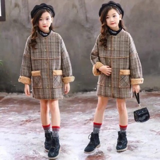 Áo dạ kẻ bé gái