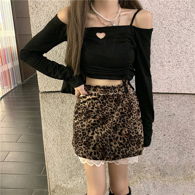 Bộ Áo Croptop + Chân Váy Hoạ Tiết Da Báo Phong Cách Hàn Quốc | BigBuy360 - bigbuy360.vn