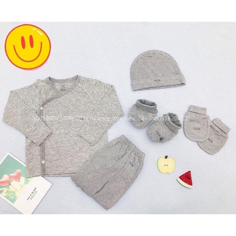 Bộ quần áo kèm phụ kiện của cho bé - newborn hàng như hình chụp