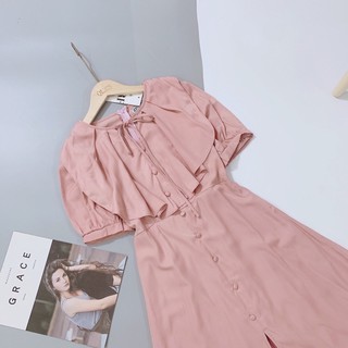 Váy hồng cổ nơ khuy dọc