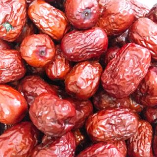 Táo đỏ Tân cương 200g