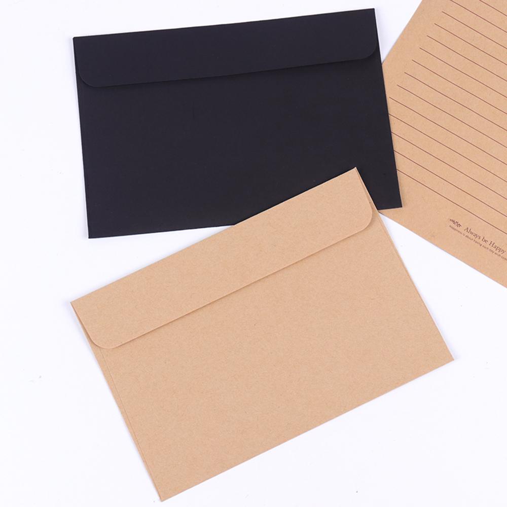 Thiệp Mời Màu Đỏ Đen Phong Cách Vintage Châu Âu