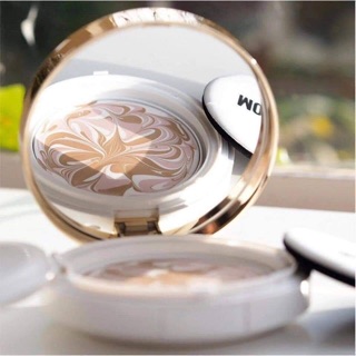 PHẤN TƯƠI TONYMOLY MOSCHINO