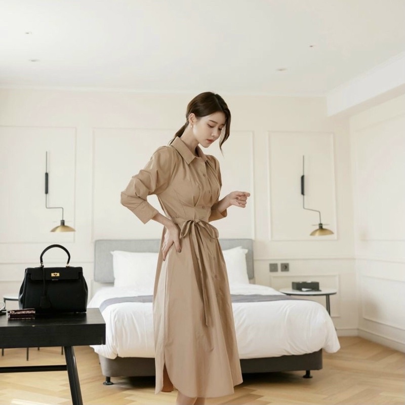 Đầm kem sơ mi tay dài