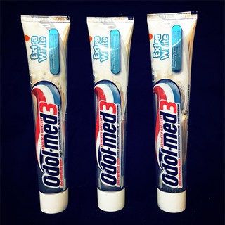 Kem đánh răng Odol-med 3 Extra White