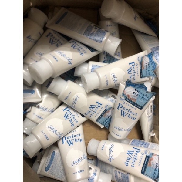 Sữa rửa mặt tạo bọt chiết xuất đất sét trắng Senka Perfect White Clay 120g