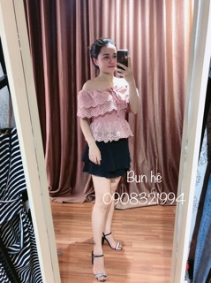 Áo trễ vai ren