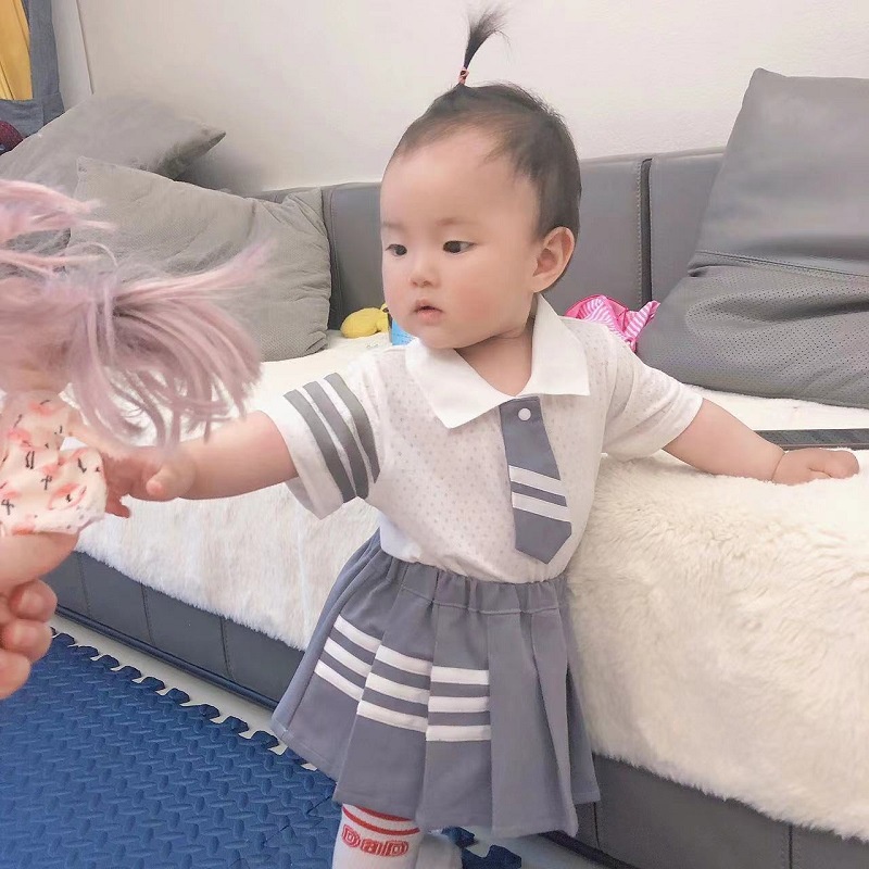 Bộ Áo Liền Quần Xếp Ly Xinh Xắn Cho Bé Sơ Sinh
