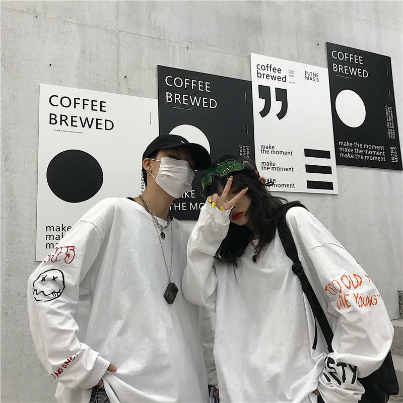 Áo thun dài tay dáng rộng phong cách Hàn Quốc trẻ trung dành cho cả nam và nữ | BigBuy360 - bigbuy360.vn