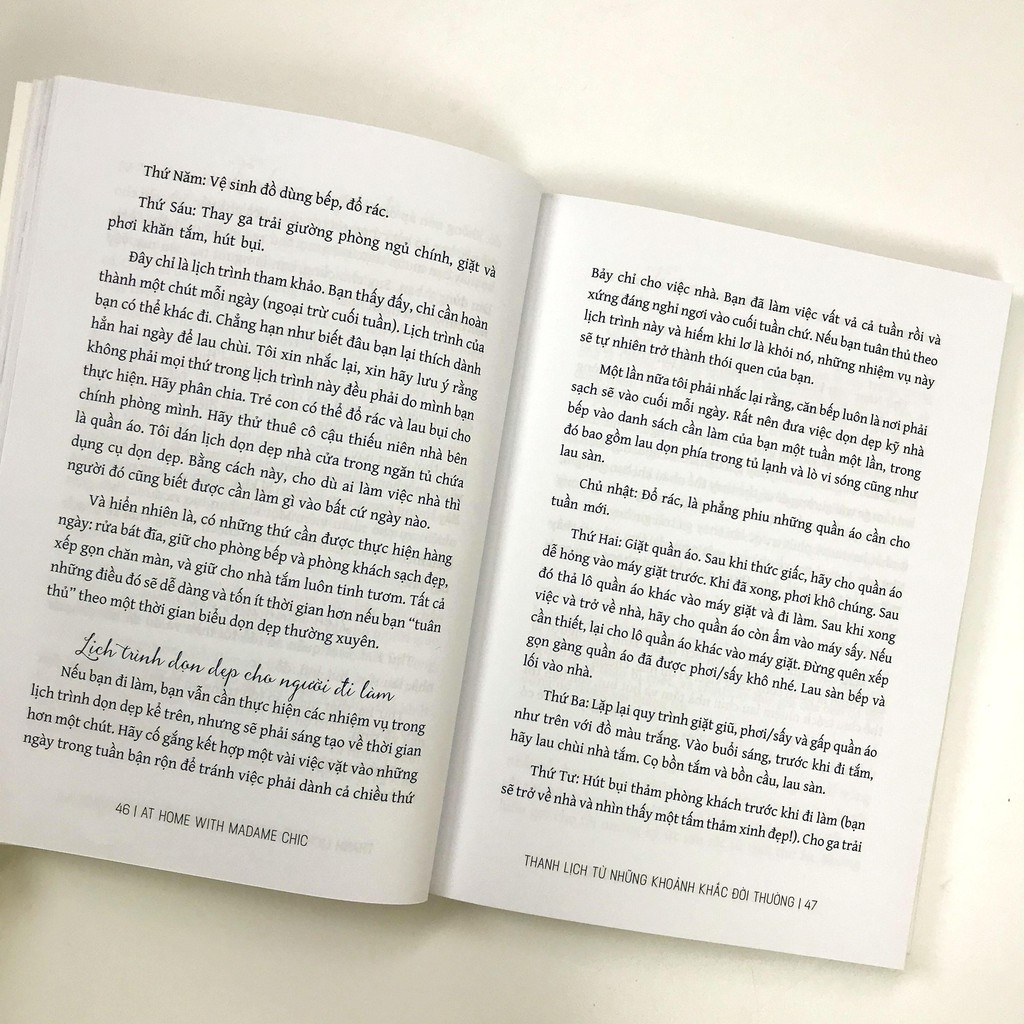 Sách - At Home With Madame Chic - Thanh Lịch Từ Những Khoảnh Khắc Đời Thường | BigBuy360 - bigbuy360.vn