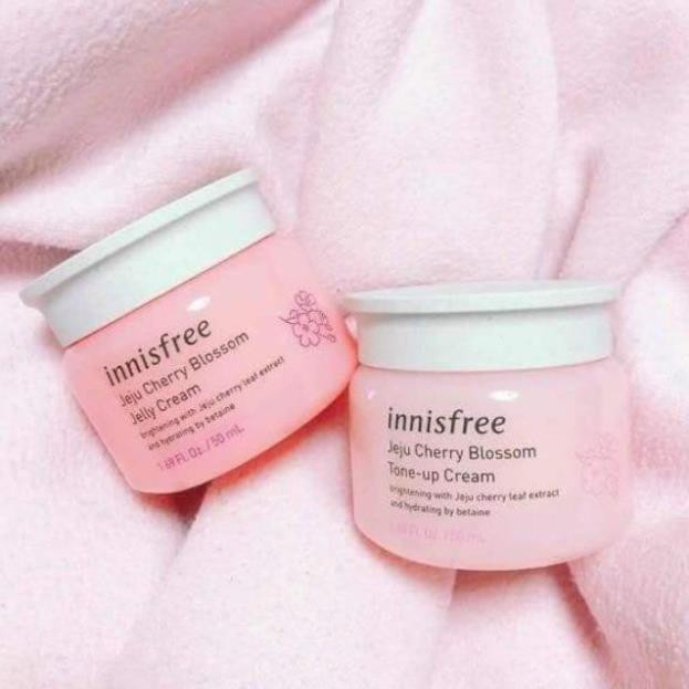 [To 50ml] Kem Dưỡng Innisfree Jeju Cherry Blossom Tone Up Cream 2021 | BigBuy360 - bigbuy360.vn