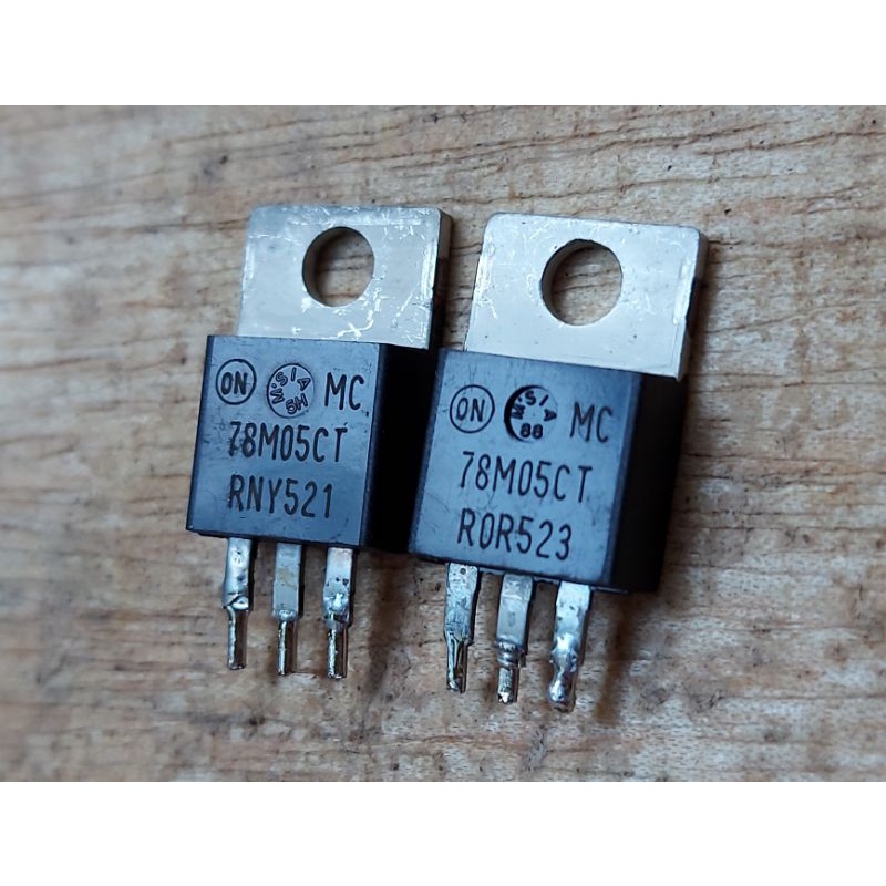 Cặp IC 78M05