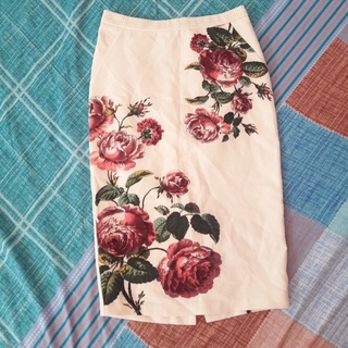Chân váy bút chì hoa dáng dài công sở