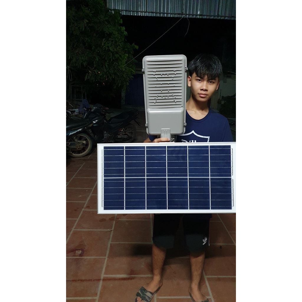 Đèn năng lượng mặt trời 500W, loại bàn chải,thương hiệu kohana