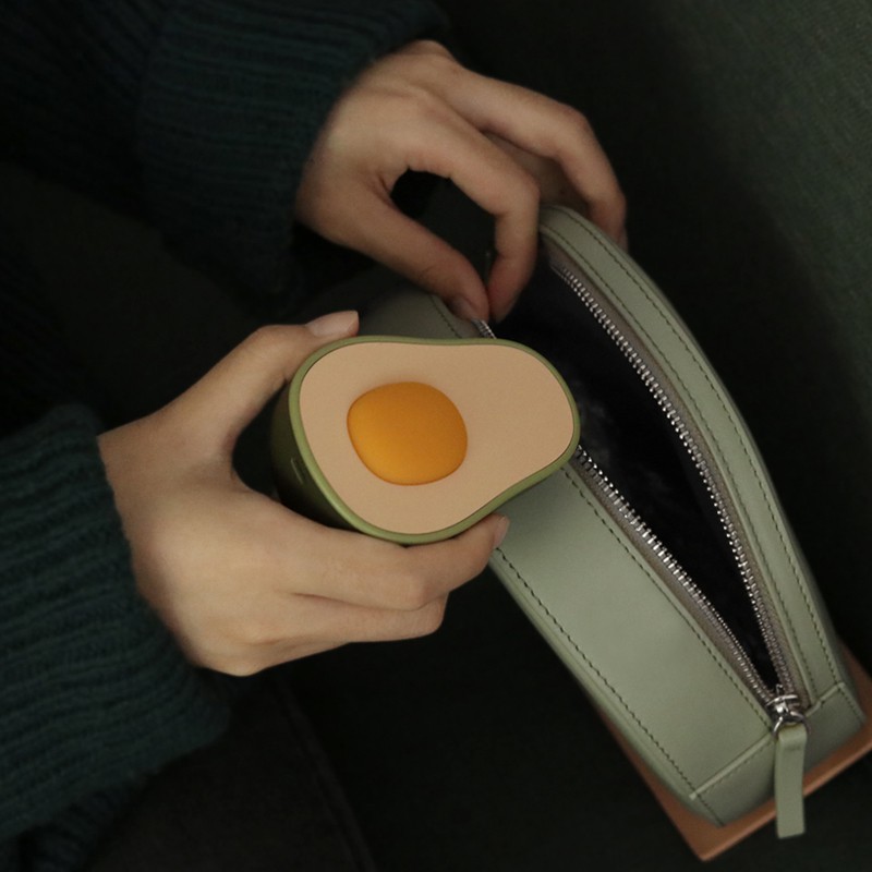Máy sưởi ấm tay mini thiết kế hình quả bơ đáng yêu