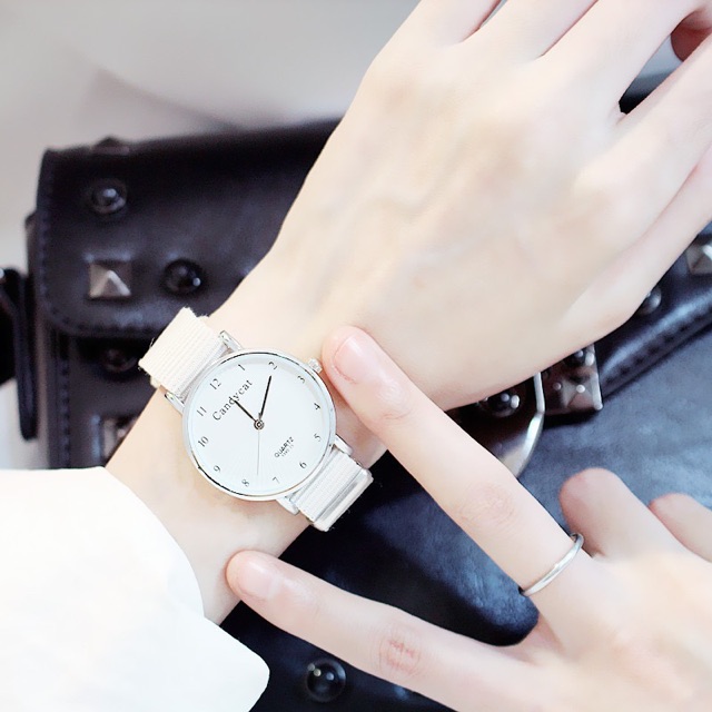 ĐỒNG HỒ NỮ CANDYCAT DÂY THỂ THAO LOẠI VẢI MẶT SỐ PHONG CÁCH HÀN QUỐC | BigBuy360 - bigbuy360.vn