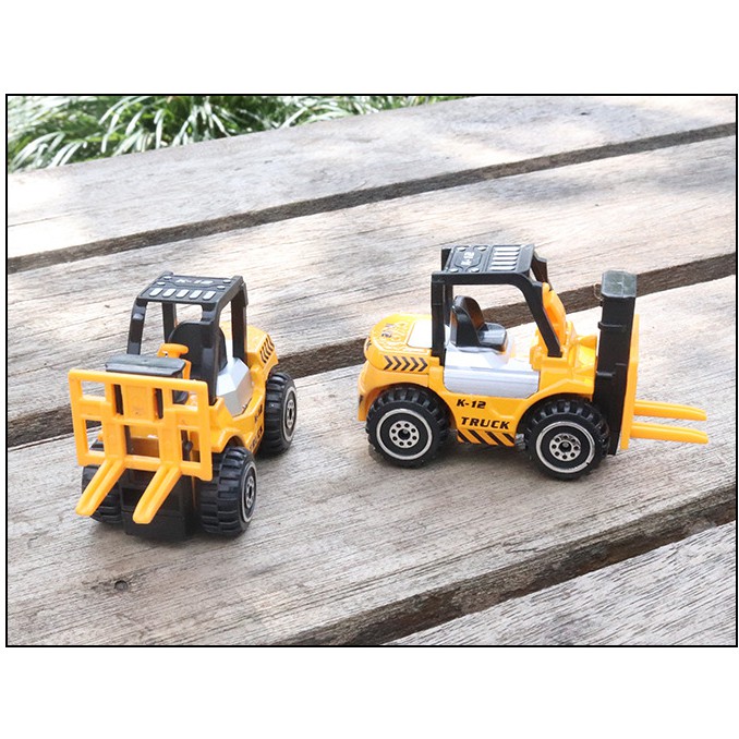 Bộ xe công trình gồm 06 xe các loại xe tỉ lệ 1:64