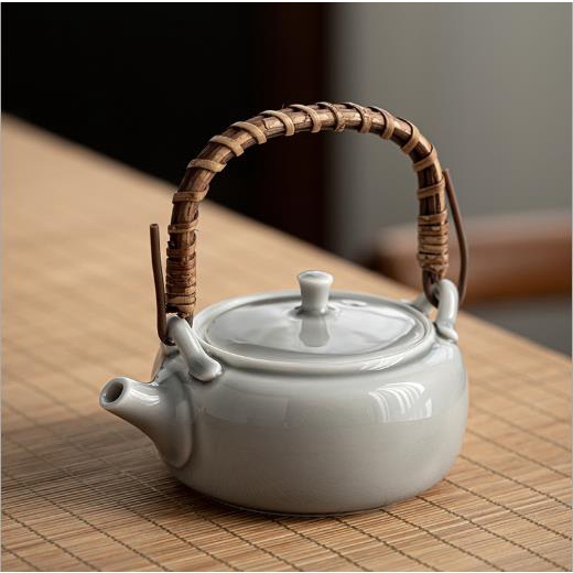 Ấm Trà Bằng Gốm Màu Xám Phong Cách Nhật Bản
