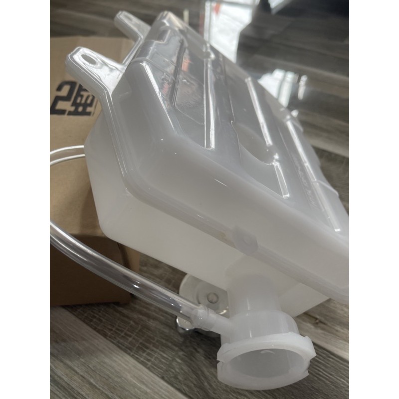 Sản phẩm gia đình làm: combo 6 Bình nước phụ 151 vỏ giấy dày