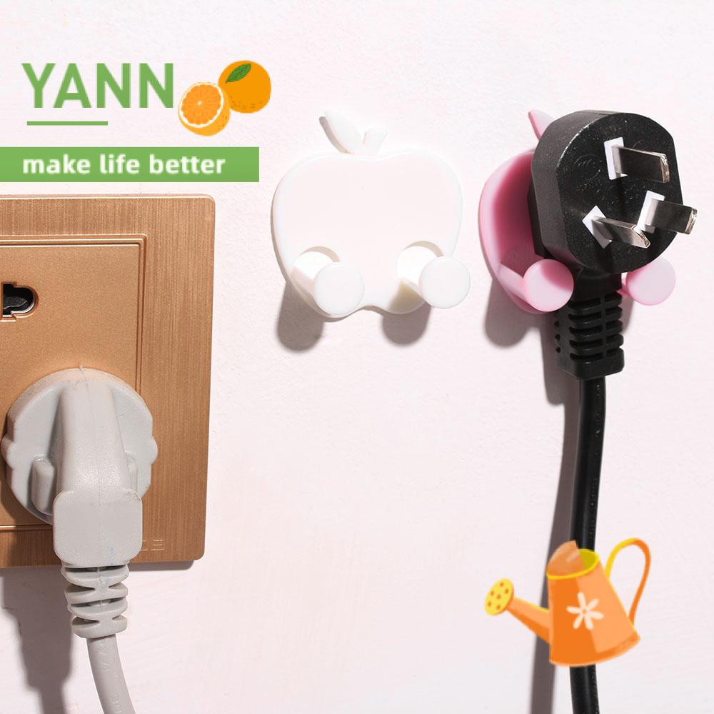 Giá Đỡ Phích Cắm Dán Tường Đa Năng Màu Sắc Ngẫu Nhiên