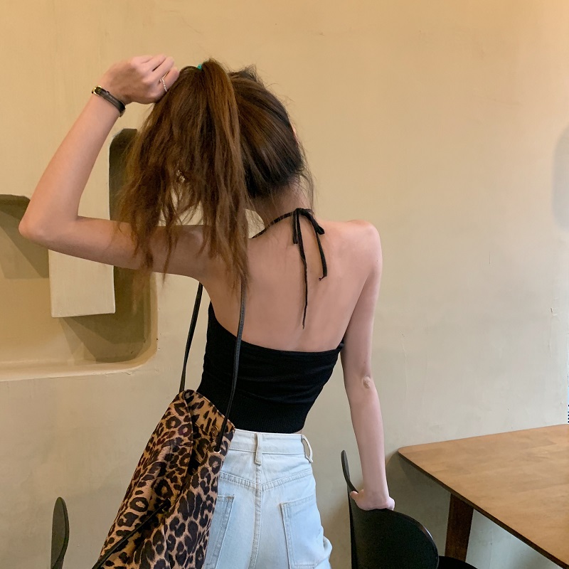 Áo sát nách form ôm gợi cảm hợp thời trang cho nữ | BigBuy360 - bigbuy360.vn