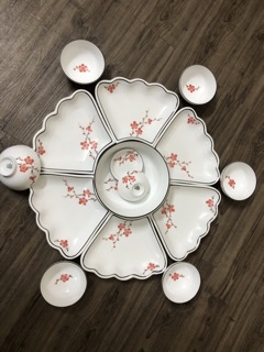Bộ đồ ăn hoa mặt trời vẽ hoa đào đỏ