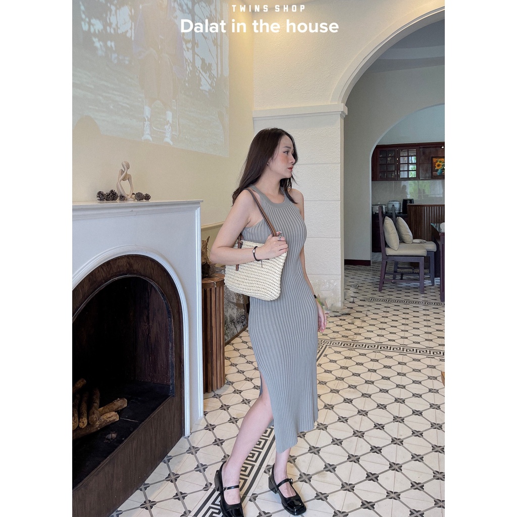 Đầm nữ len dệt dày dặn cổ yếm ôm body