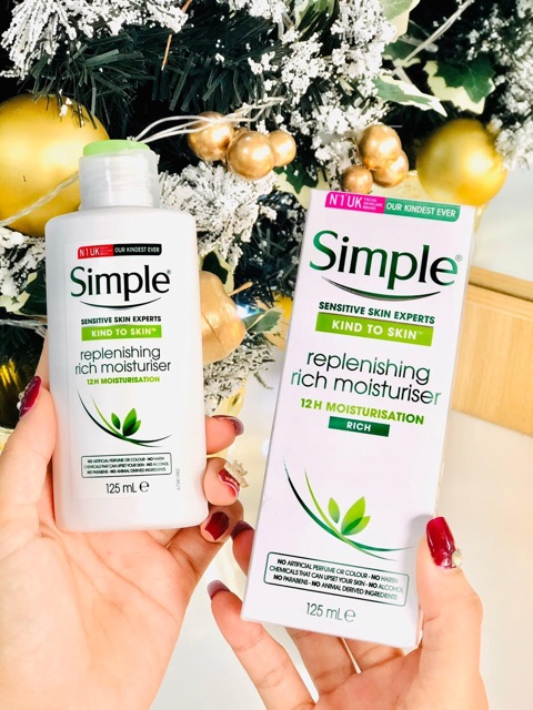 Kem dưỡng ẩm simple kind to skin rich moisturiser / light moisturiser