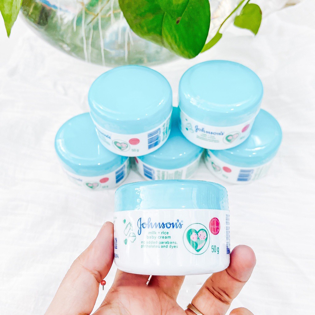 Kem Dưỡng Ẩm Johnson Baby (50g)