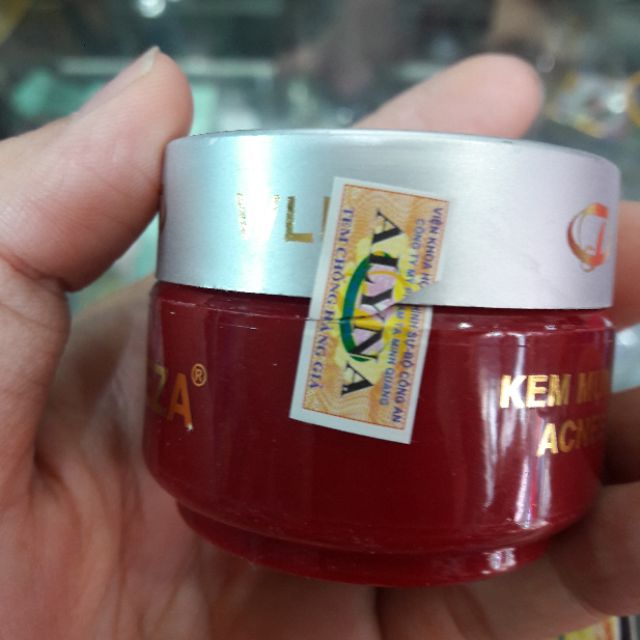 Kem W Leza Dưỡng Da Chống Nắng 15g.