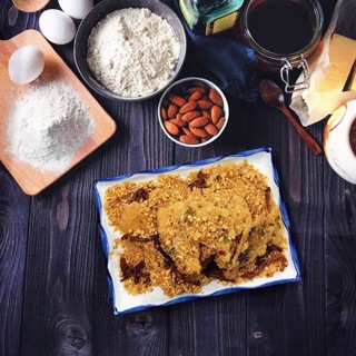 Cơm cháy heo tỏi