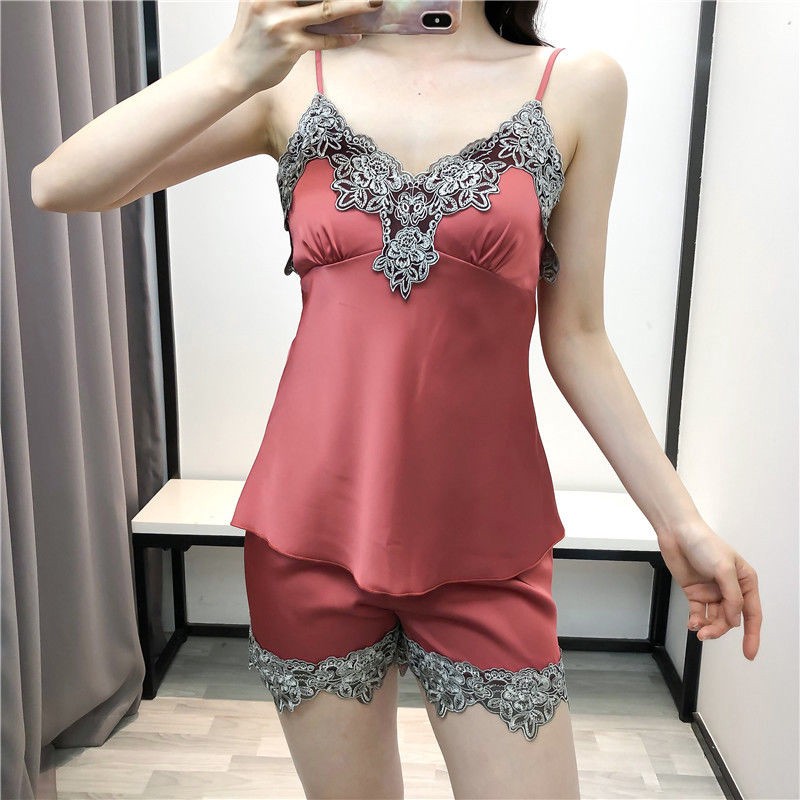 Set Đồ Ngủ Bằng Lụa Phối Ren Quyến Rũ Dành Cho Nữ