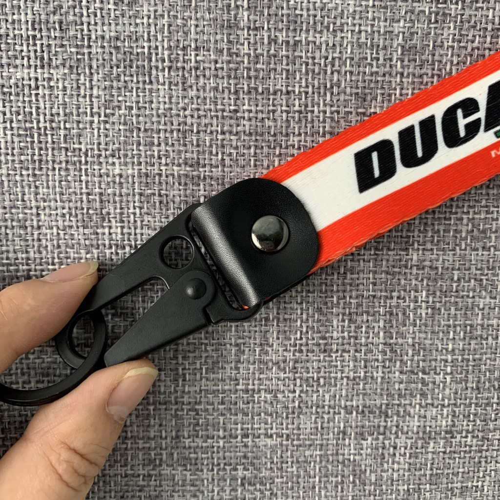 Miếng Dán Phản Quang 3D Bằng Da Nylon Chống Thấm Nước Trang Trí Xe Mô Tô DUCATI