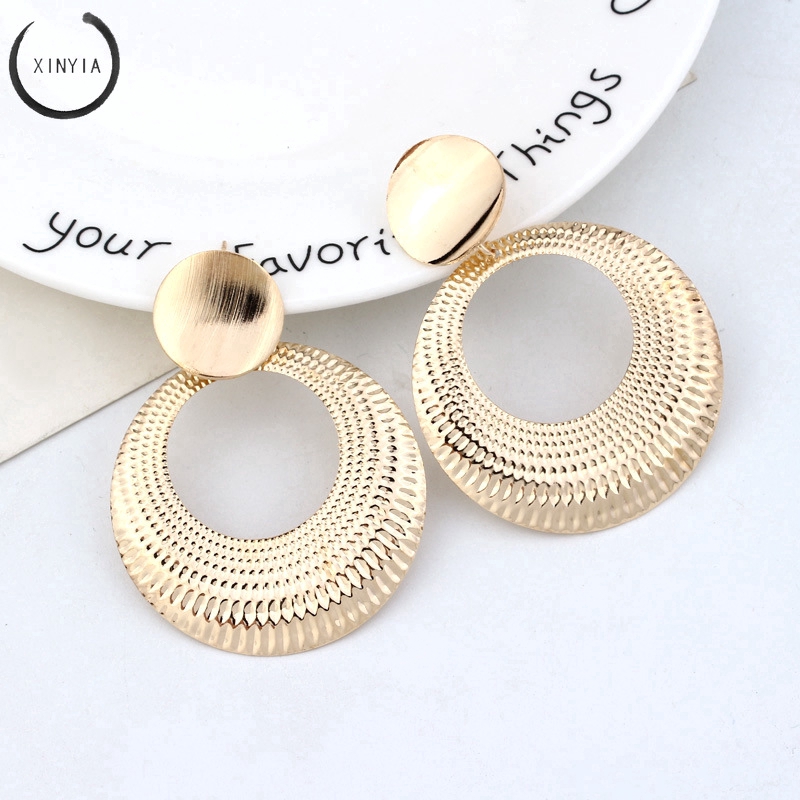 Váy nữ thiết kế sang trọng