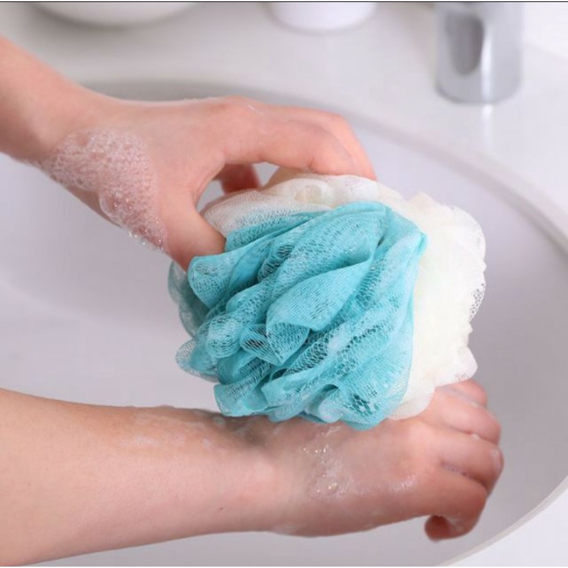 Bông tắm tròn 2 màu tạo bọt mềm mịn