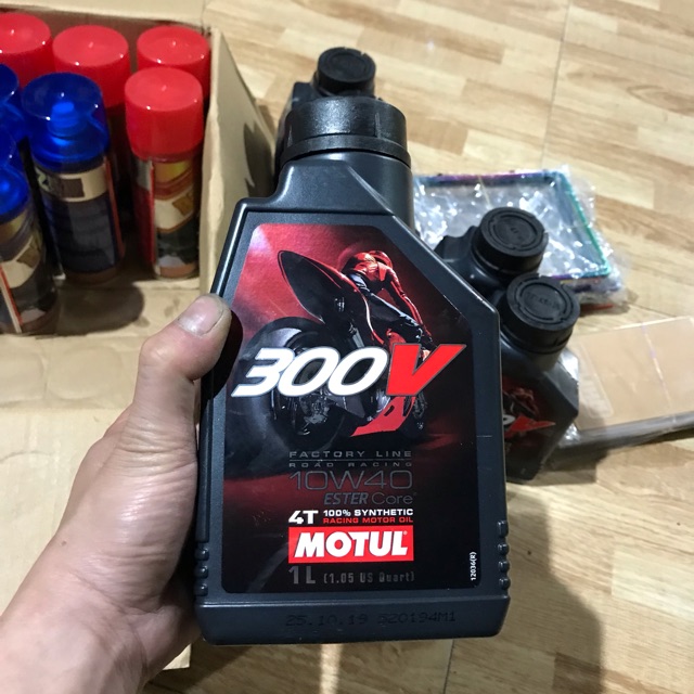 Motul 300V hàng chính hãng