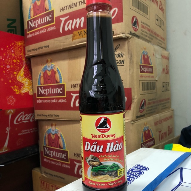 Dầu hào Nam Dương chai 615g