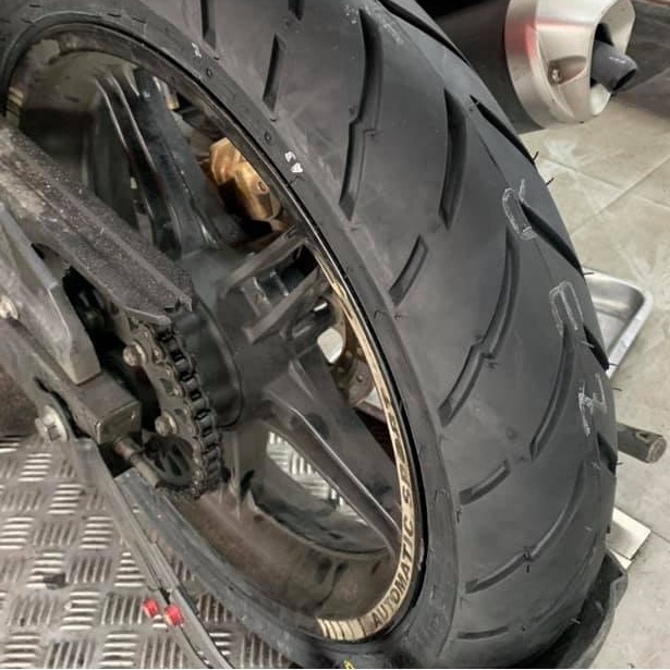 Vỏ Dunlop 130/70-17 gai D102A