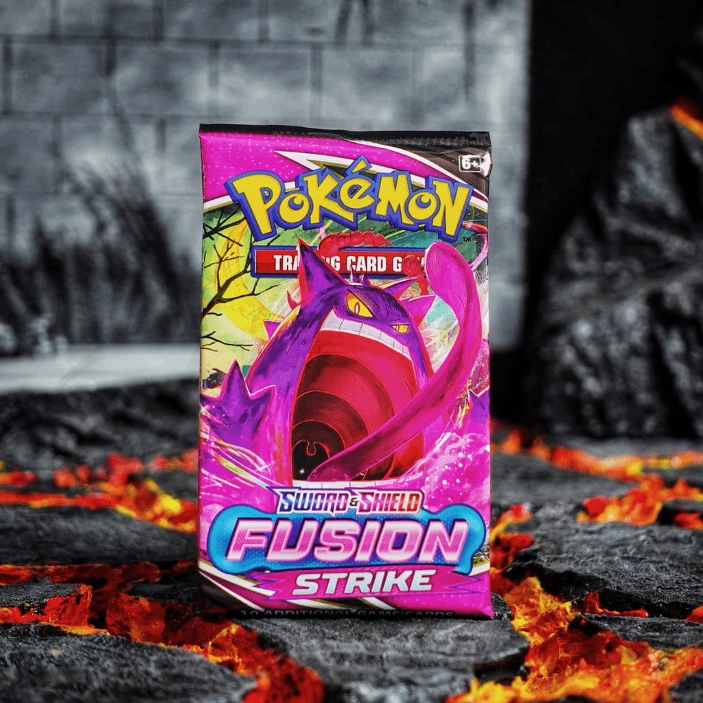 Một gói thẻ bài Pokemon TCG Sword and Shield Fusion Strike Booster Pack Build Deck tiếng Anh CHÍNH HÃNG MỸ POKTCGUSBP28