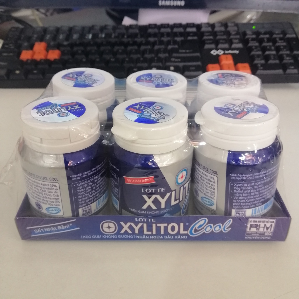 Kẹo Sing-gum Không Đường Lotte Xylitol Cool Cực The Mát (Lọ 58g-xanh dương)