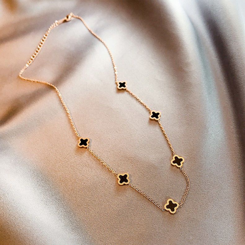 Dây Chuyền Thép Titan Mạ Vàng 18k Mặt Cỏ Bốn Lá Thời Trang Cho Nữ