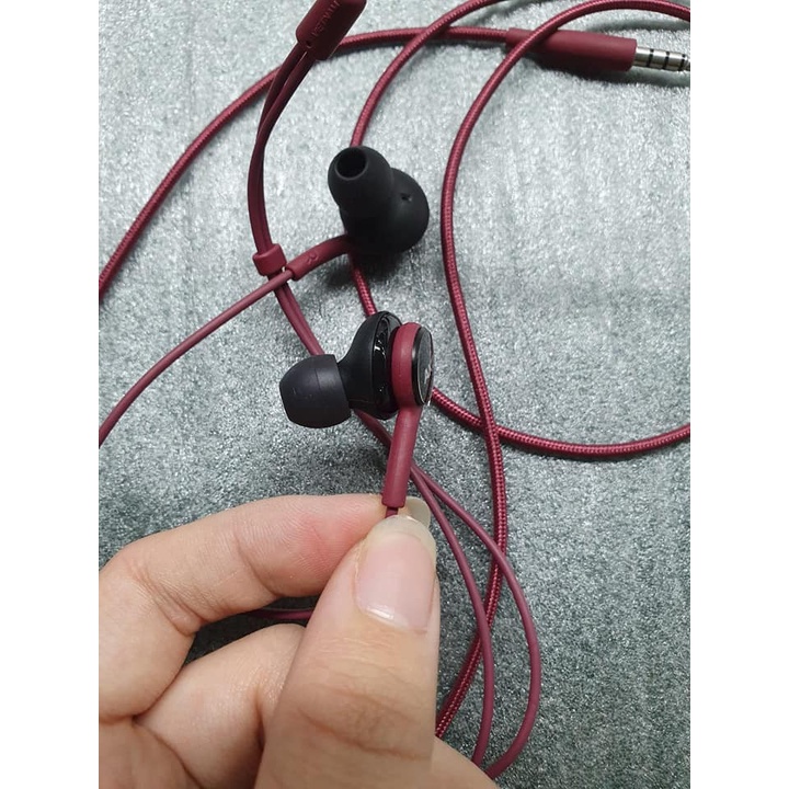 Tai nghe có mic akg s8/s9/note8/note9 chính hãng hàng zin , bass cực êm  , màu đỏ mận sang trọng , bắt mắt