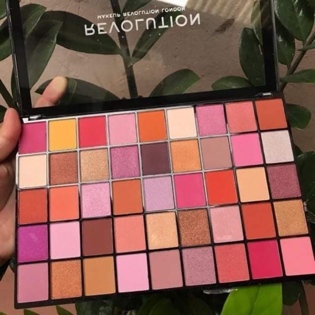 Bảng Phấn Mắt Revolution Maxi 45 ô màu chuẩn makeup chính hãng