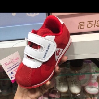 Giày thể thao siêu mềm siêu nhẹ