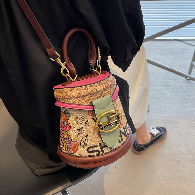 Túi Đeo Chéo Hình Trụ In Họa Tiết graffiti Mẫu Mới 2022 Thời Trang Cho Nữ