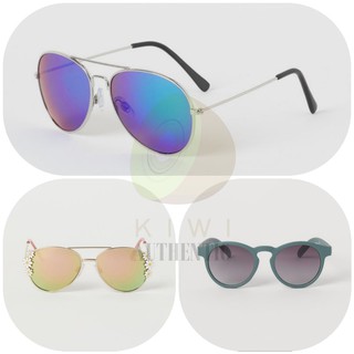 Kính râm cho bé HM