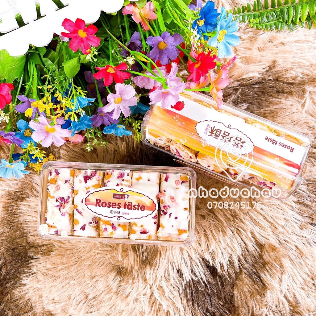Một hộp bánh nướng ngàn lớp cuộn kem sữa mứt trái cây hoa hồng ngon đẹp mắt hàng chuẩn Đài Loan xịn hộp 130gam