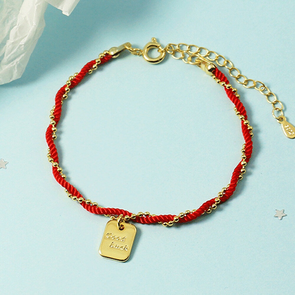 Vòng Tay Dây Đỏ May Mắn Mặt Vuông Tròn Thời Trang Cho Nữ