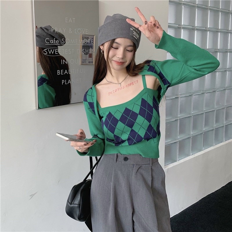 Set áo croptop len kèm áo 2S 2 màu Quảng Châu